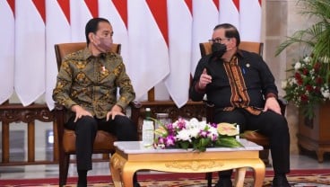 Jokowi: Walaupun Pandemi Terkendali, Tetap Harus Hati-Hati