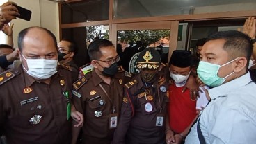 Terbukti Perkosa Belasan Santriwati, Herry Wirawan Dituntut Hukuman Mati!