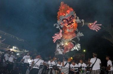 Pecalang Bali Ingatkan Tetap Jaga Prokes Selama Pawai Ogoh-ogoh 