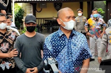 Polisi Tetapkan Pelaku Penendang Sesajen di Semeru Jadi Tersangka