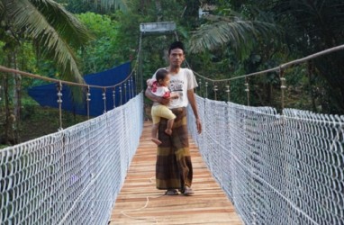 Warga Dua Desa di Ciamis Kini Tak Lagi Nekat Menyeberang Jembatan Rusak