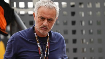 Mourinho Diyakini Bakal Bertahan di Roma Meski Diincar Everton