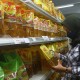 Toko Lain Kosong, Ramayana STC Pekanbaru Sebut Stok Minyak Murah Tersedia