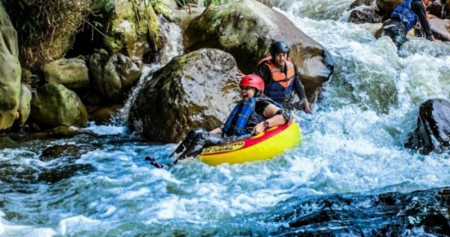 Wisata arung jeram/Bisnis-Andhika