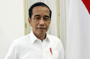 Jokowi Beri Bantuan Modal Rp1,2 Juta ke Pedagang di Tanjung Enim