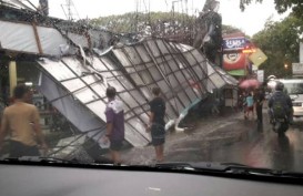 Bogor dan Lampung Dilanda Hujan dan Angin Kencang, Puluhan Rumah Rusak 