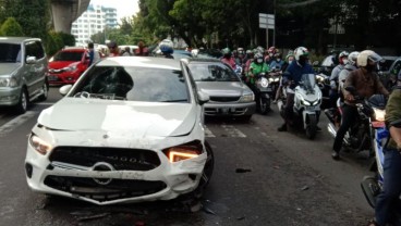 Kecelakaan Beruntun di Jakarta Selatan, 3 Orang Luka