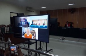Sopir Mendiang Vanessa Angel Menjalani Sidang Perdana