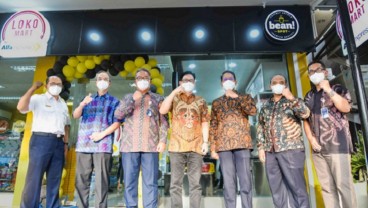 KAI Services Hadirkan Outlet Lokomart di Stasiun Pasar Senen