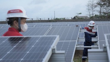 Pertamina Targetkan Pemasangan 500 MWp PLTS di Wilayah Operasinya