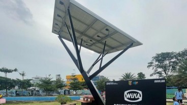 Wijaya Karya (WIKA) Pasang Instalasi Pohon Energi Kapasitas 4.000 Wh di Lampung