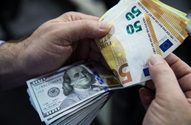 Lesunya Aktivitas Manufaktur di Negeri Paman Sam Bikin Dolar AS Tak Bertenaga