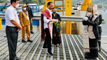 Makin Lengkap! Jokowi Resmikan Pelabuhan dan 2 Kapal Feri di Danau Toba 