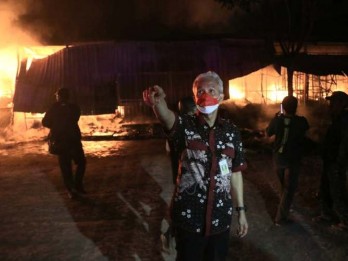 Relokasi Pasar Johar Terbakar, Ganjar Minta Pedagang Diprioritaskan