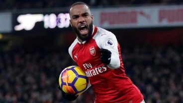 Lyon Berharap Bisa Memulangkan Lacazette dari Arsenal