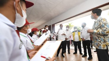 Momen Jokowi Bertemu Anak-Anak Pandai Matematika di Sumut