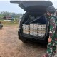 Anggota TNI Gagalkan Penyelundupan Ratusan Burung Kacer di Kalbar