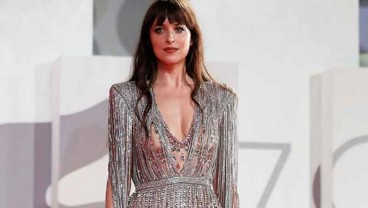 Dakota Johnson Bakal Perankan Madame Web di Film Spider-Man Berikutnya