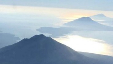 Gunung Api Ili Lewotolok Erupsi, Warga Diminta Menjauh dari Radius 3 Km