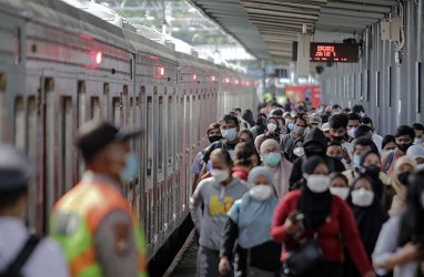 Kasus Omicron Meningkat, KAI Commuter Catat Penurunan Pengguna KRL