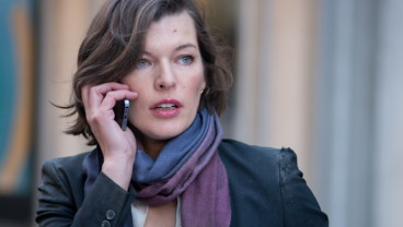 Sinopsis Film Survivor, Aksi Milla Jovovich Bongkar Pengeboman Restoran