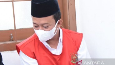 Dituntut Mati, Nasib Herry Wirawan Pemerkosa 13 Santri Ditentukan Hari Ini