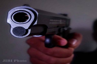 Viral Video Pria Todongkan Pistol ke Kuli Bangunan