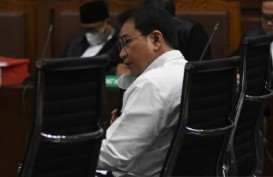 Sempat Ditunda, Nasib Azis Syamsuddin Ditentukan Hakim Hari Ini