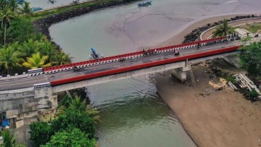 Ridwan Kamil Resmikan Jembatan Merah Pangandaran