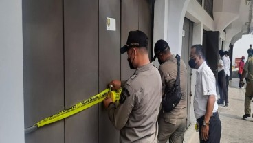 Satpol PP Segel 109 Lapak Pedagang Pasar Johar Semarang