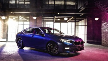 BMW Seri 2 Gran Coupe VS Mercedes Benz A-Class Progressive Line, Lebih Menarik Mana?