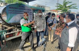 Minyak Goreng Curah Digelontorkan ke Pasar Larangan, Sidoarjo