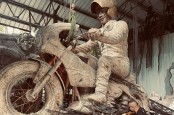 Patung Jokowi Kendarai Motor Tiba di Lombok, Siap Mejeng di Mandalika