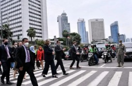 Anies-Menteri Perdagangan Inggris Naik MRT dan 'Ngopi' di Terowongan Kendal