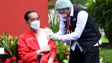 Jokowi Berharap Vaksinasi Booster Dapat Berikan Perlindungan kepada Pekerja dari Virus Omicron