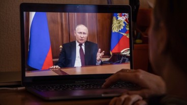 Putin Siagakan Senjata Nuklir, Uni Eropa Siap Bantu Ukraina