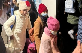 Pemerintah Berhasil Pulangkan 80 WNI dari Ukraina
