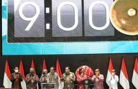 Dominasi UGM di Bursa Calon Bos OJK, Siapa Selera Presiden Jokowi?
