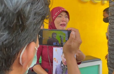 Ibu Kandung WNI yang Terjebak di Ukraina: Saya Tidak Punya Harta Apa-apa Kecuali Dia