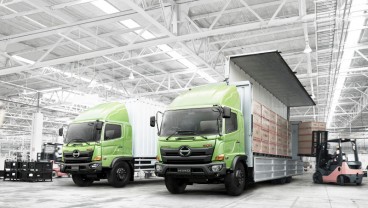 Hino Luncurkan Truk dan Bus Euro4