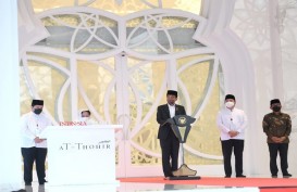 Resmikan Masjid At-Thohir, Jokowi: Manfaatkan untuk Wawasan Keislaman