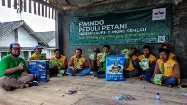 Ewindo Beri Bantuan kepada Petani Sayuran di Lumajang