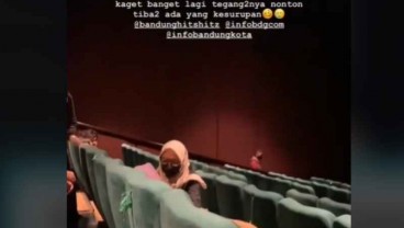 Penonton Film Iblis Dalam Kandungan Tiba-tiba Kesurupan di Dalam Bioskop