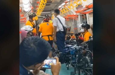 Viral Rombongan Pesepeda Debat dengan Petugas KRL saat Diminta Pindah