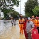 Tinjau Banjir di Balikpapan, Gubernur Kaltim: Salahkan Saya Saja, Jangan Orang Lain