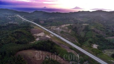 Geliat Hutama Karya Bangun Konektivitas Jalan Tol di Sumatra