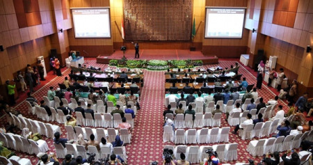 Sesi pemaparan posisi hilal awal Ramadan 1440H secara hisab oleh Tim Falakiyah Kementerian Agama di Auditorium HM Rasjidi./@Kemenag_RI