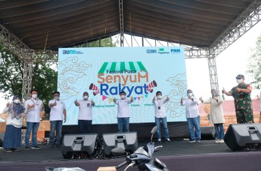 PNM #BangkitSenyumBersama Wujudkan Sinergi Holding Ultra Mikro melalui Festival Pasar Senyum Rakyat