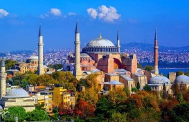Umat Muslim Bisa Salat Tarawih di Hagia Sophia untuk Pertama Kali Setelah 88 Tahun 