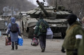 Cari Suaka, Ratusan Warga Ukraina Tiba di Perbatasan…